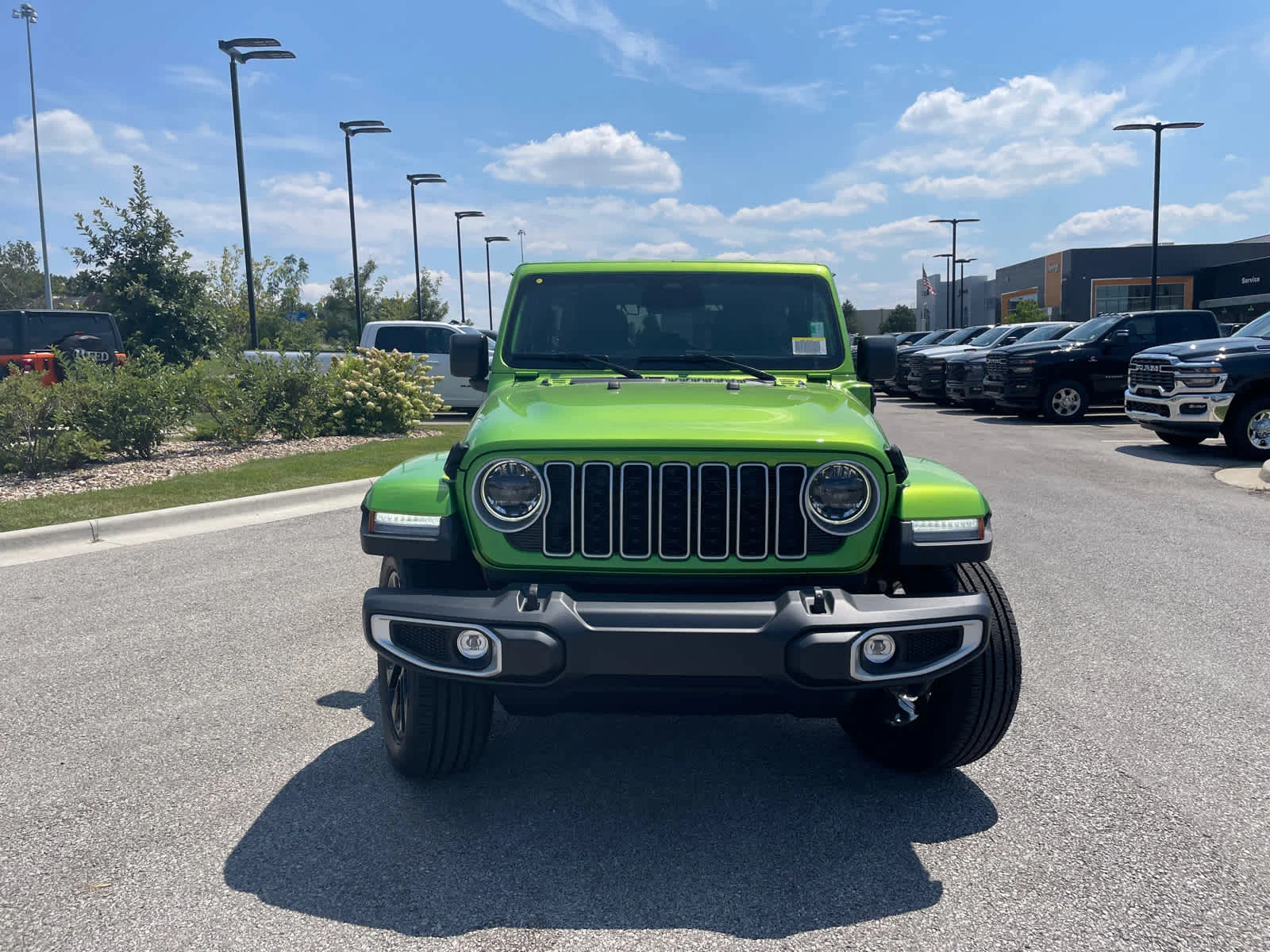 New 2025 Mojito Clearcoat Jeep Sahara image 3