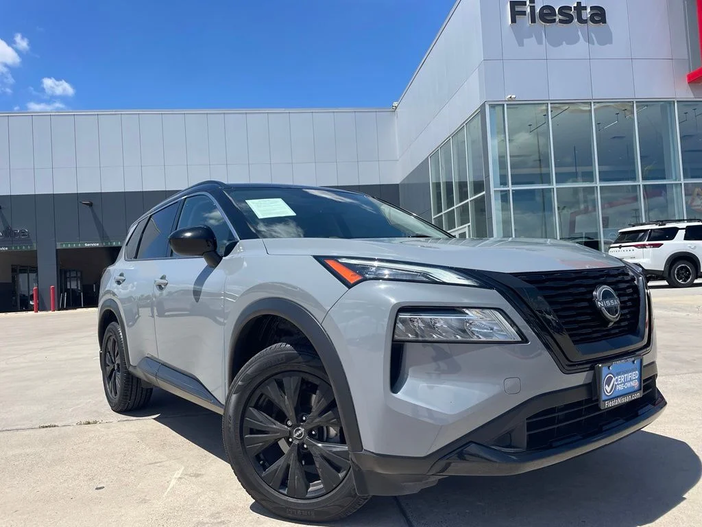 Used 2023 Gray Nissan SV image 1