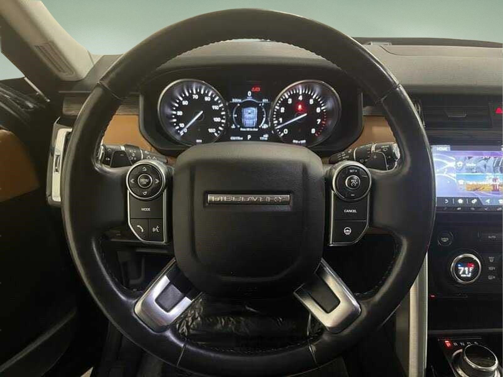 Used 2017  Land Rover HSE Luxury image 15