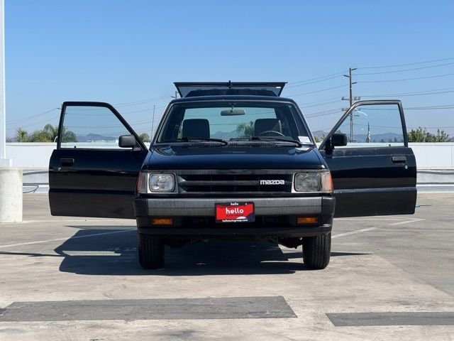 Used 1990 Black Mazda Truck image 27