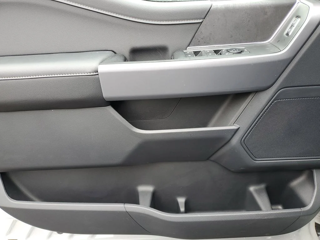 New 2026 Avalanche Ford XLT image 24