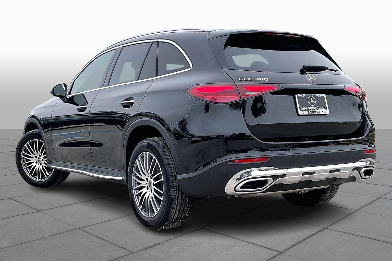 New 2026 Obsidian Black Metallic Mercedes-Benz GLC 300 image 3
