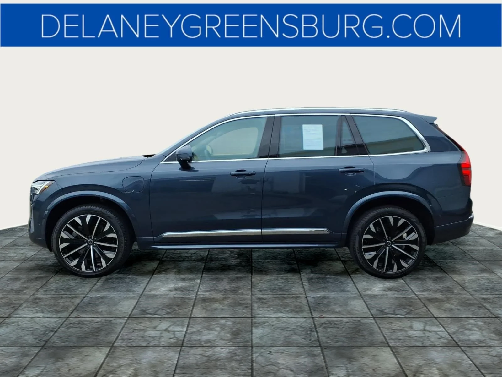 Used 2025 Denim Blue Metallic 723 Volvo T8 Ultra 7 Passenger 2025.5 image 6