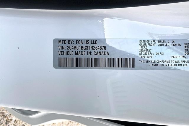 New 2026 Chrysler Pacifica Select 4D Passenger Van