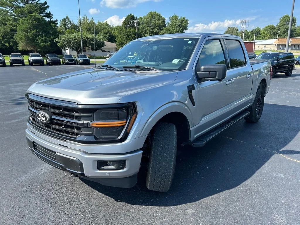 Used 2024 Silver Metallic Ford XLT image 3