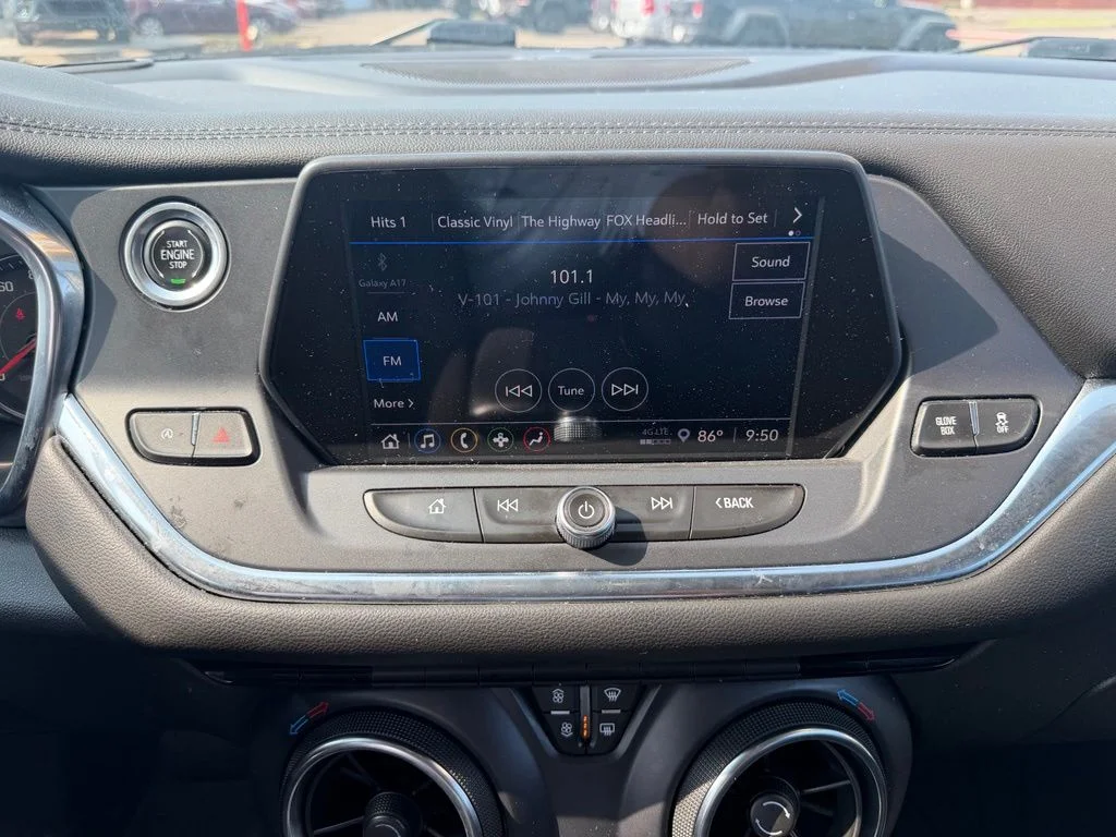 Used 2022 Gray Chevrolet LT image 18