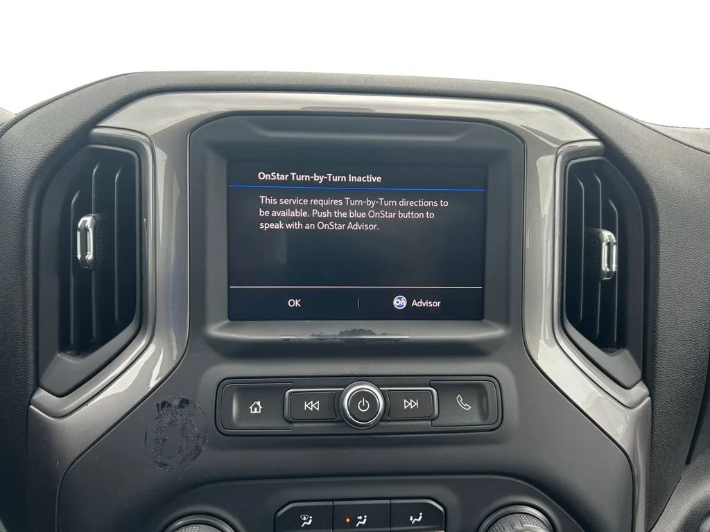 Used 2020 SUMMIT WHITE Chevrolet Custom image 12