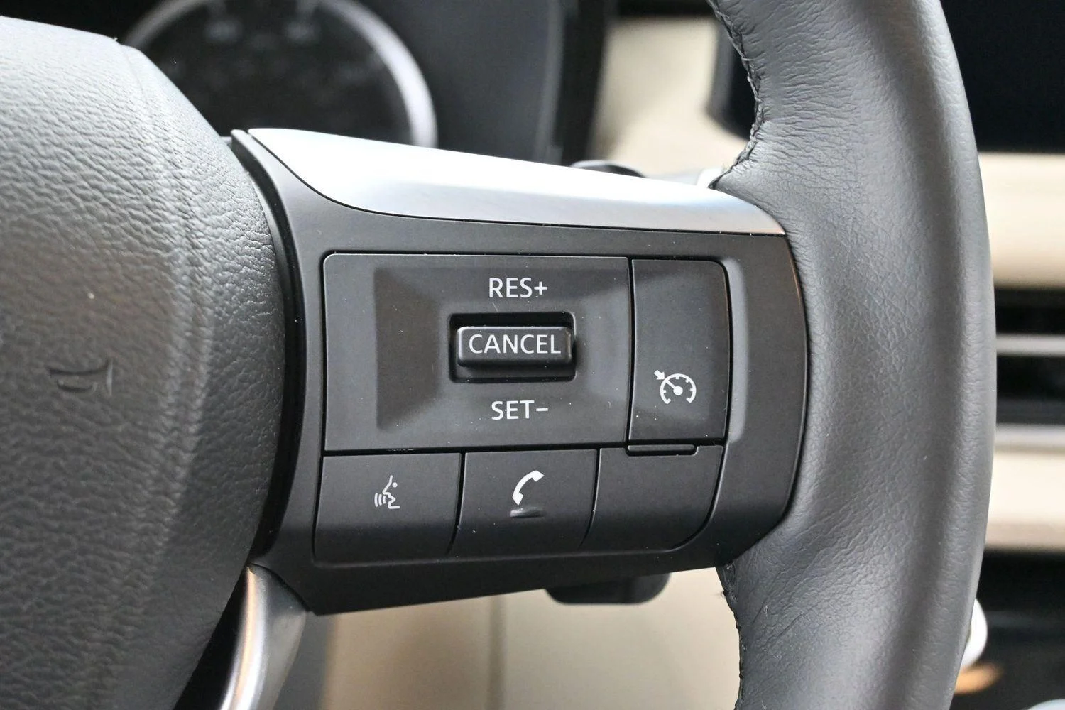 Used 2023 Black INFINITI PURE image 20