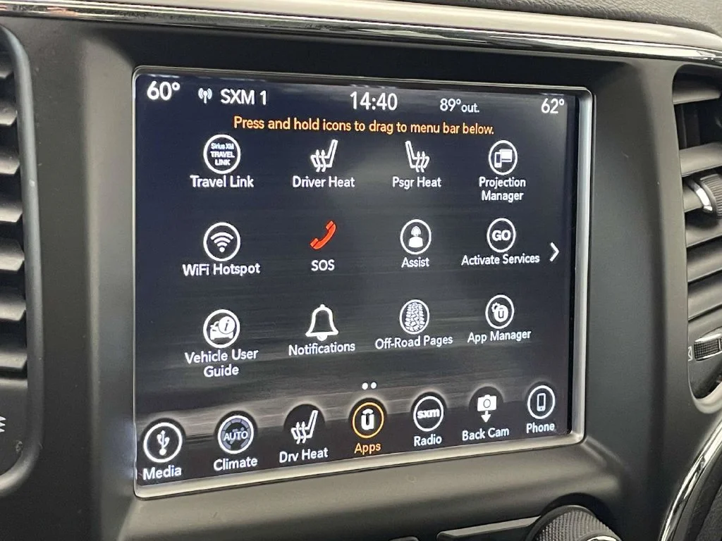 Used 2018 White Jeep Altitude image 21