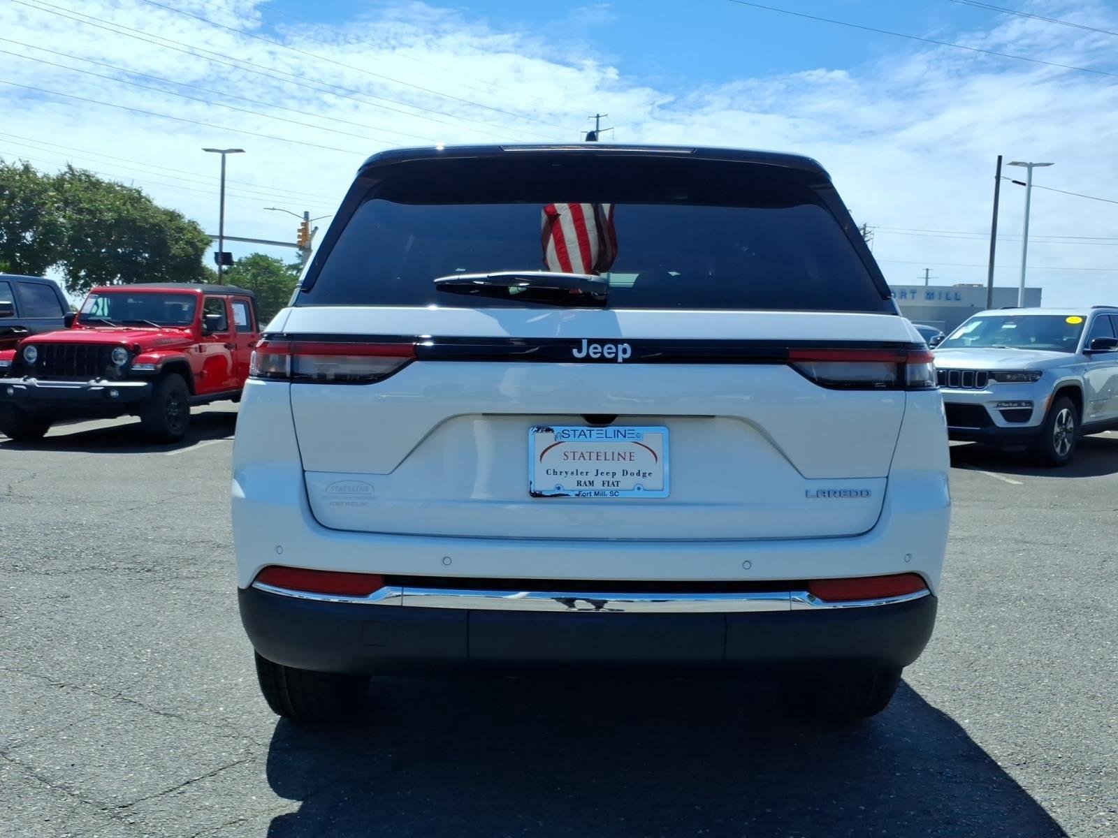 Used 2026 Bright White Clearcoat Jeep Laredo X image 16