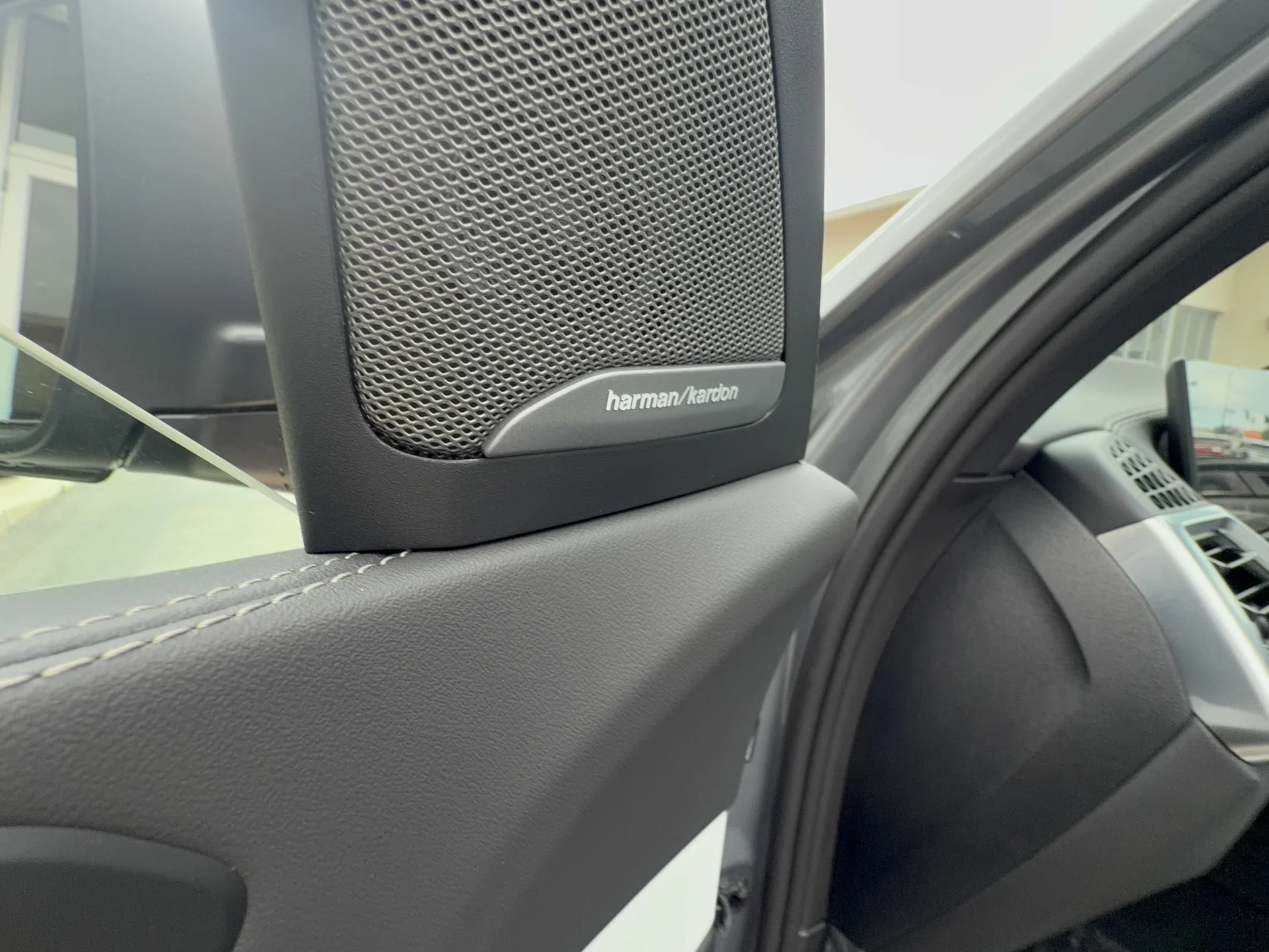2026 BMW X5 40i - Photo 9