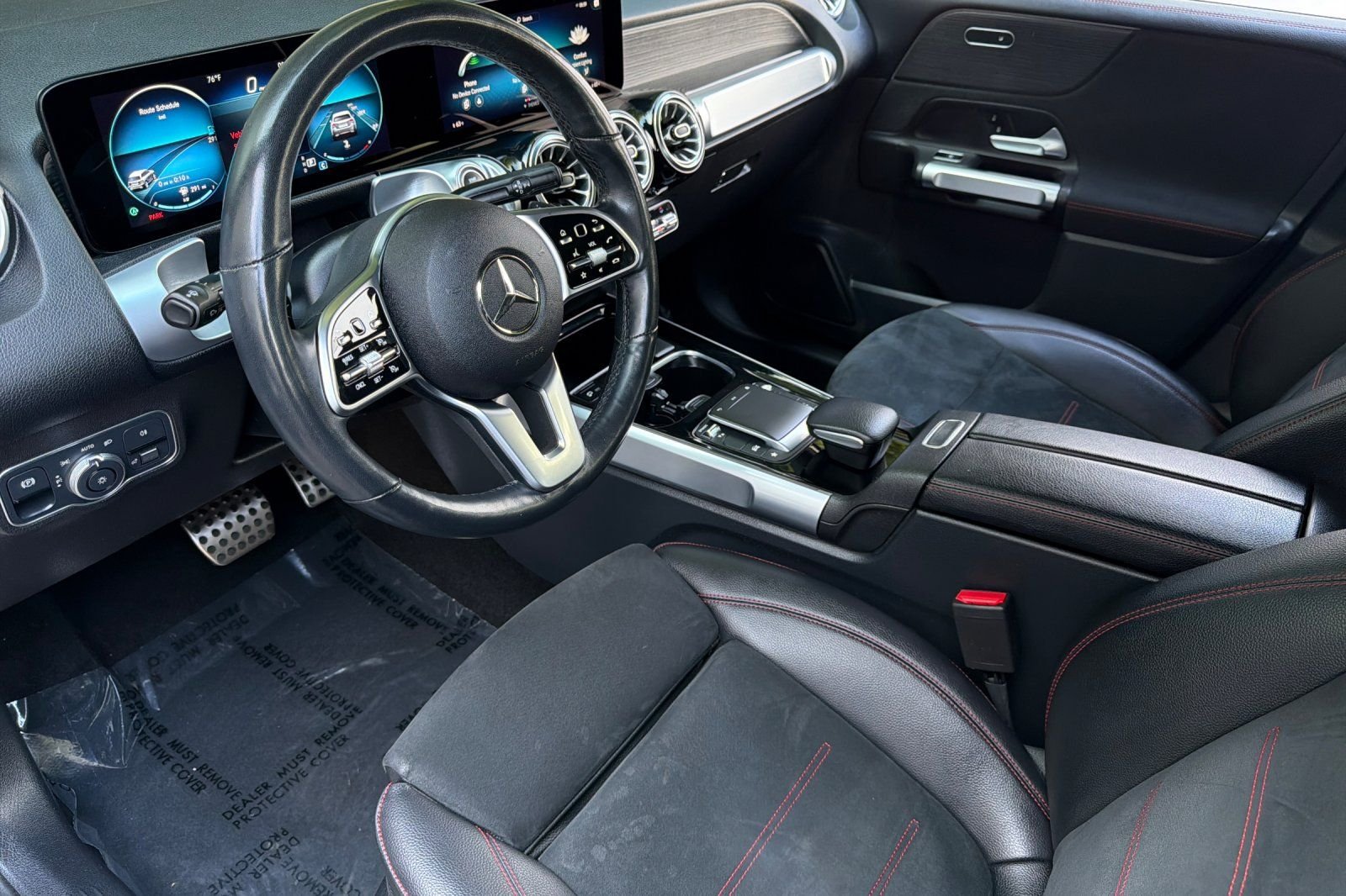 Certified Used 2022 White Mercedes-Benz GLB 250 image 9