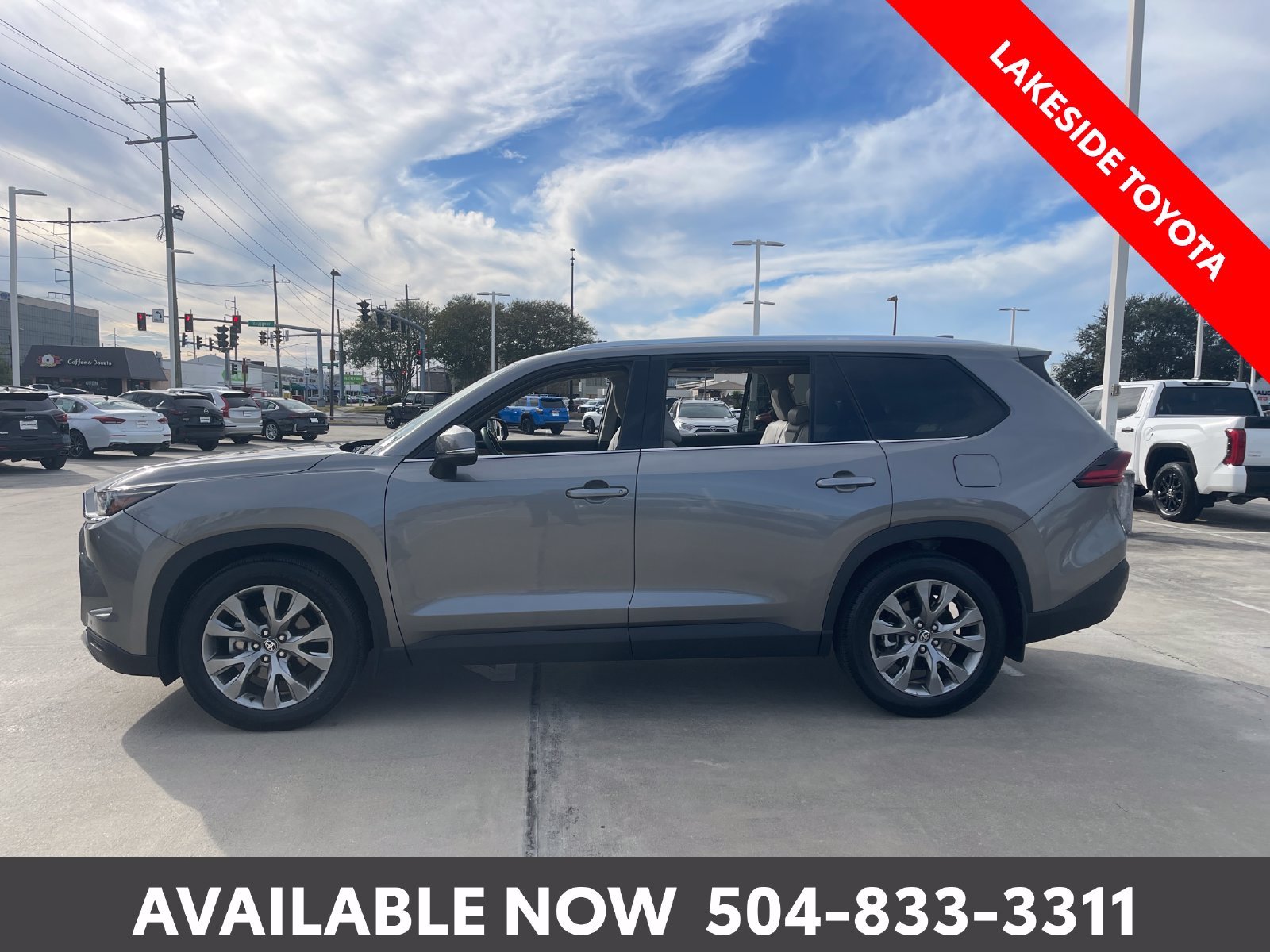 Certified Used 2025  Toyota Limited image 2