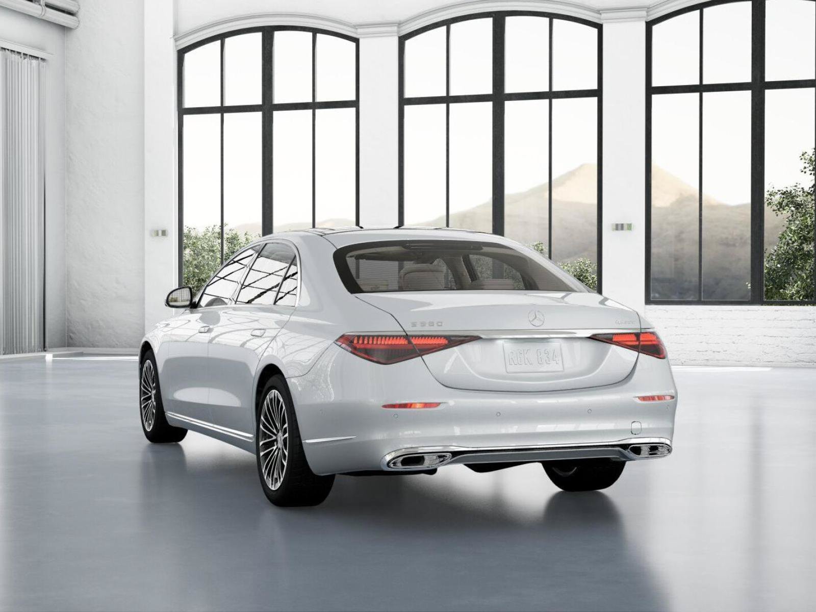 New 2026 MANUFAKTUR Moonlight White Metallic Mercedes-Benz S 580 image 40