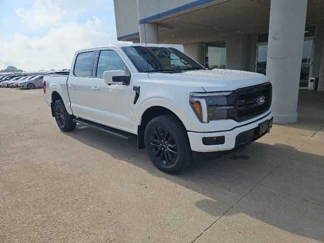 New 2026 Star White Metallic Tri-Coat Ford Lariat® image 27