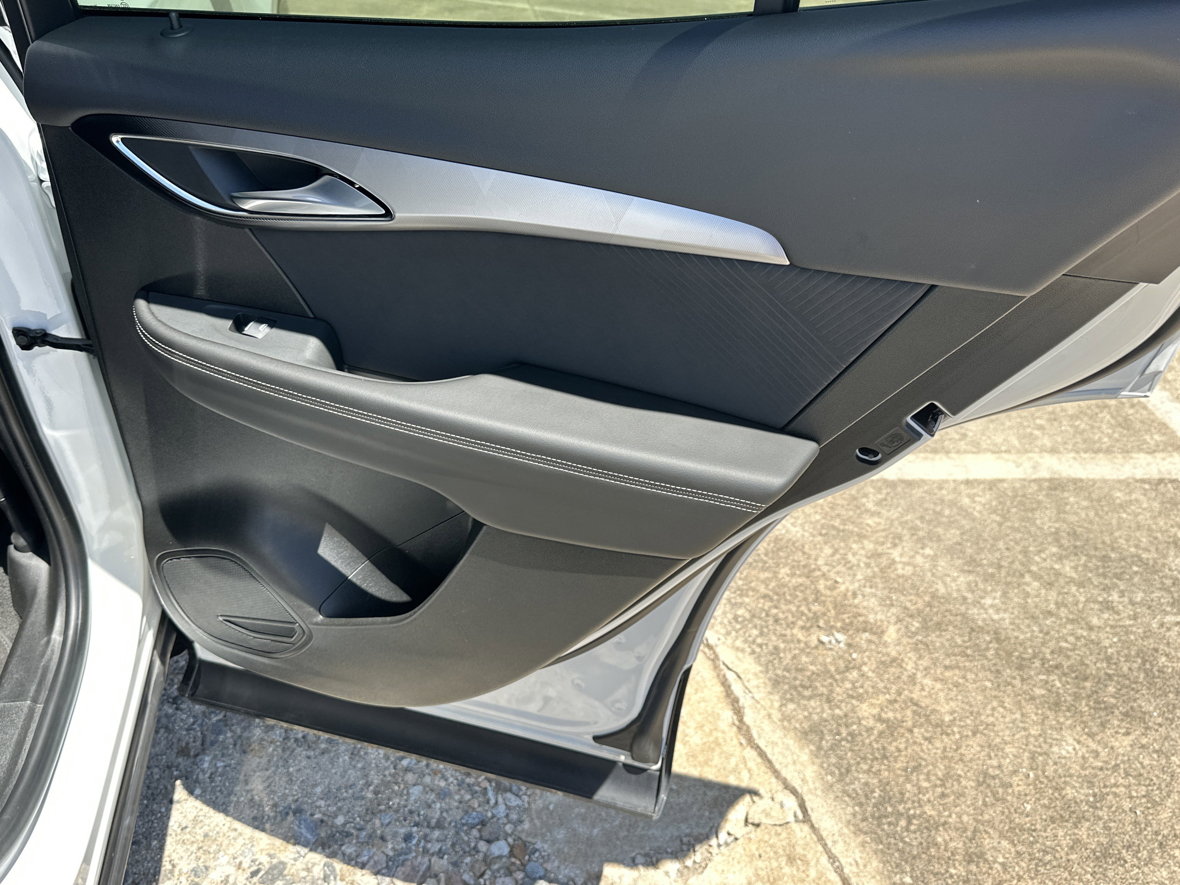 2025 Buick Envision Sport Touring - Photo 17