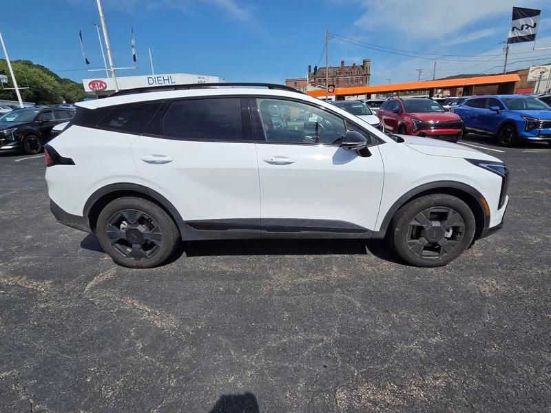 Used 2026 White Kia X-Line image 8