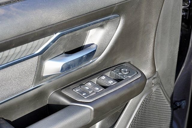 New 2026 Granite Crystal Metallic Clear-Coat Exterior Paint RAM Big Horn/Lone Star image 30