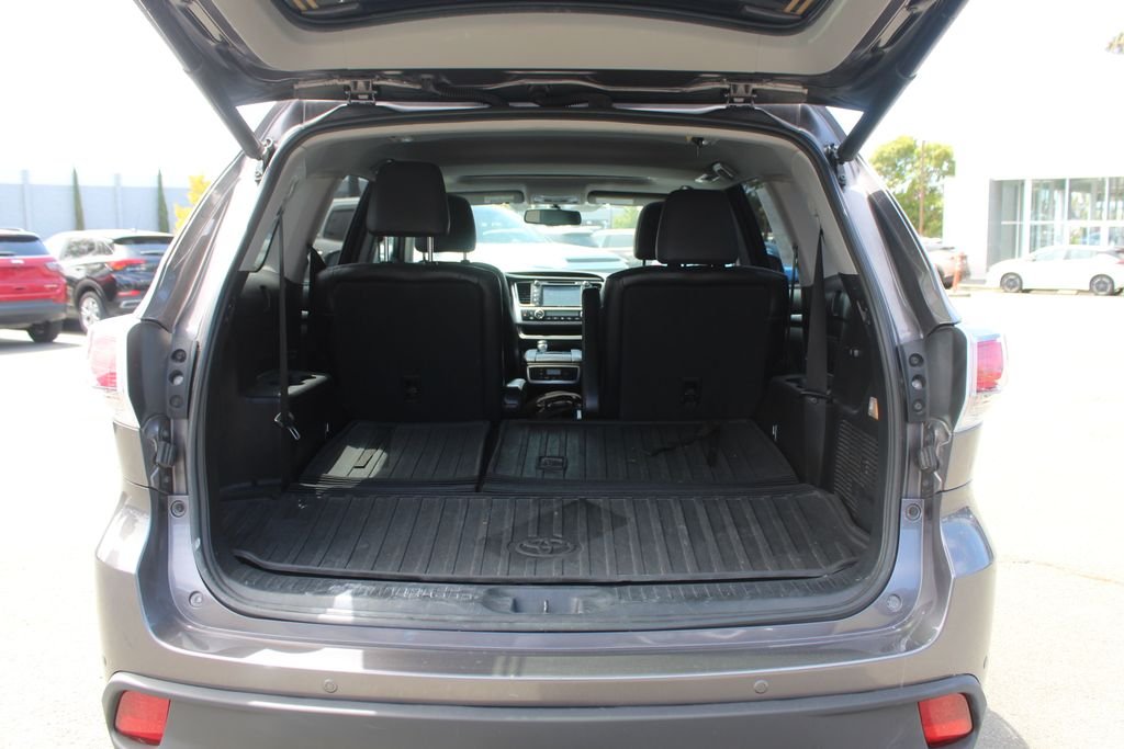 Used 2014 Gray Toyota Limited image 10