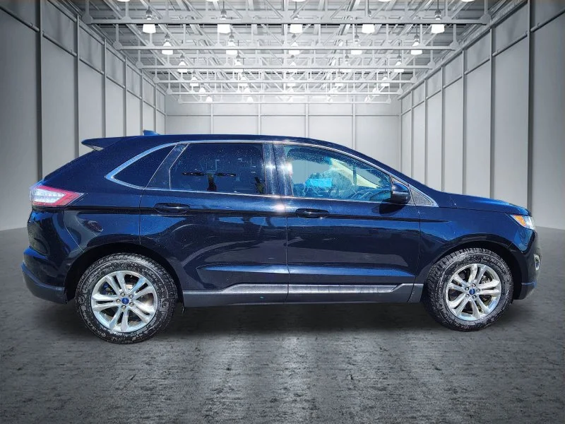 Used 2016 Black Ford SEL image 4