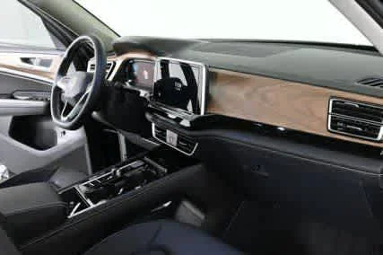 New 2026 Deep Black Pearl Volkswagen 2.0T SE w/Technology image 11