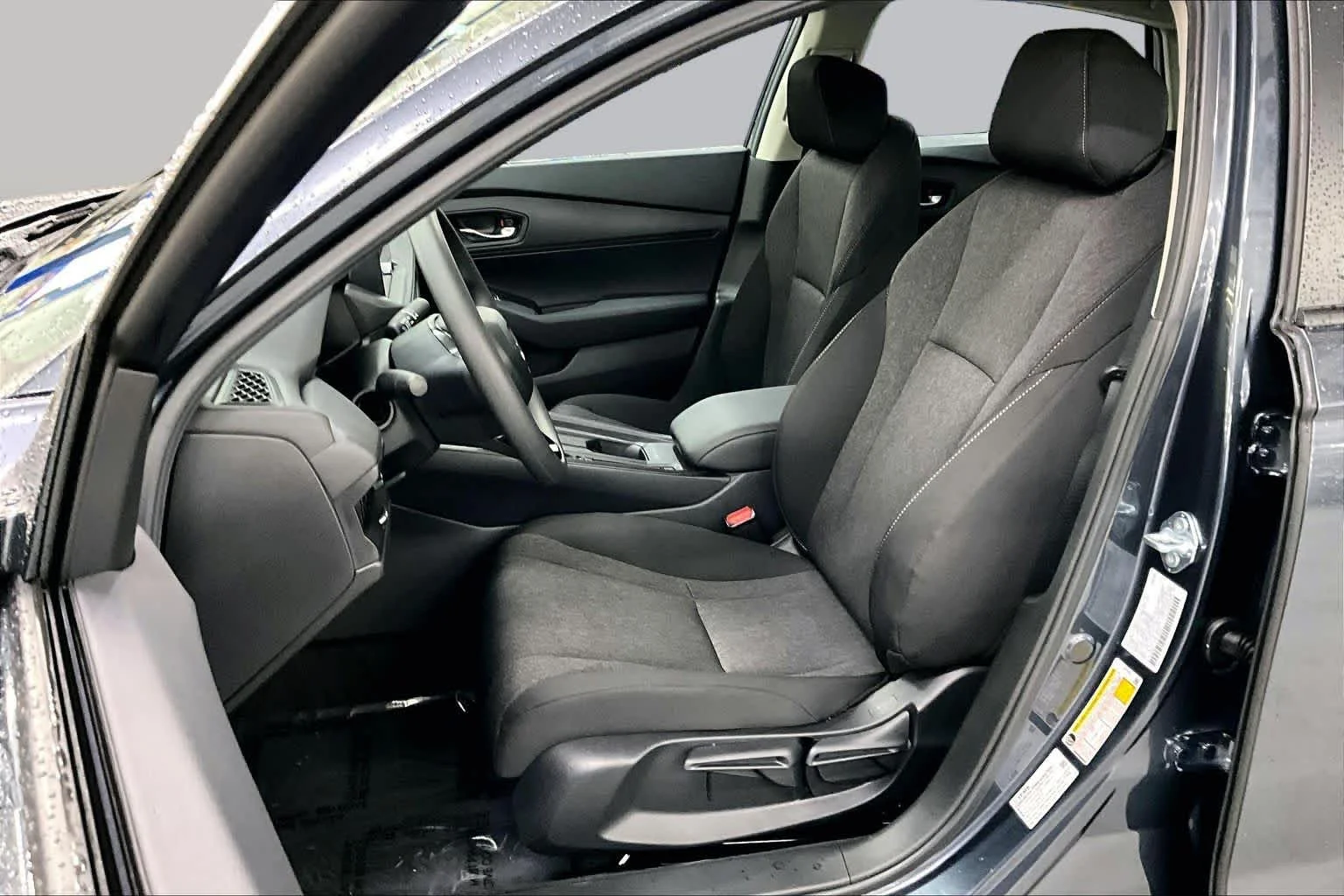 Used 2026 Meteorite Gray Metallic Honda LX image 8