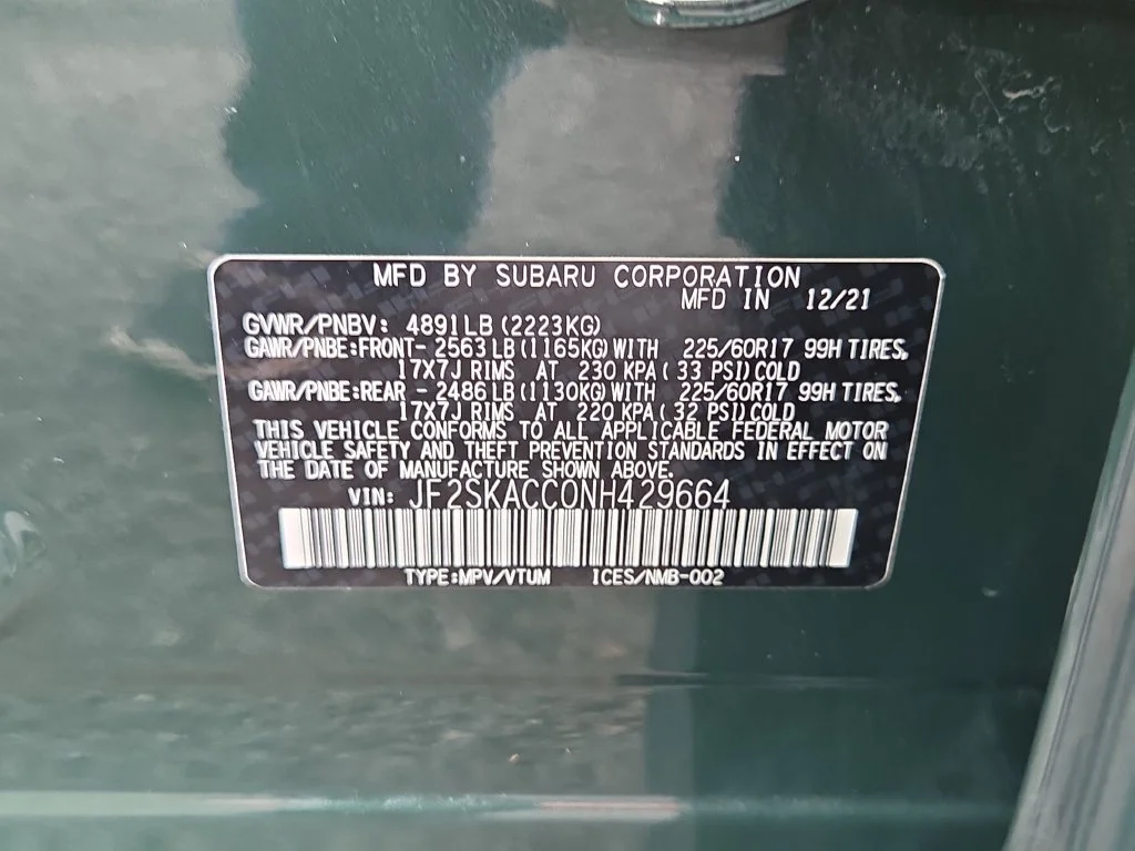 Certified Used 2022 Green Subaru Base image 39