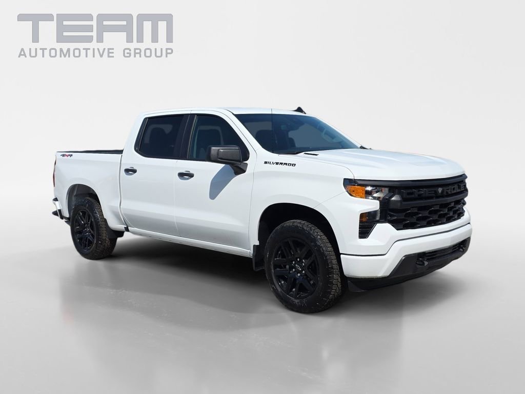 New 2026 Summit White Chevrolet Custom image 1