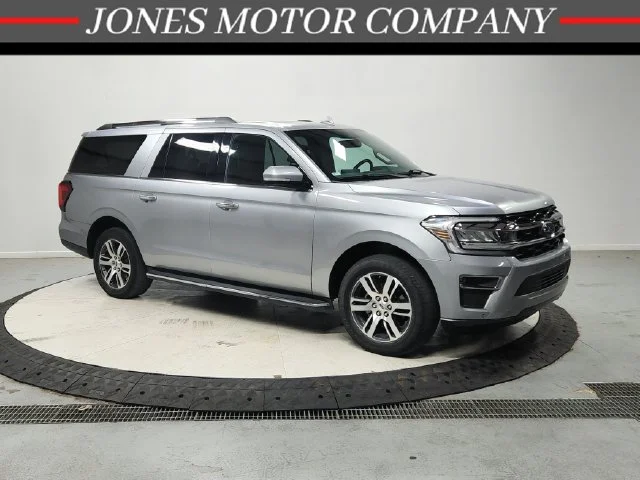 Used 2022 Silver Ford Limited image 1