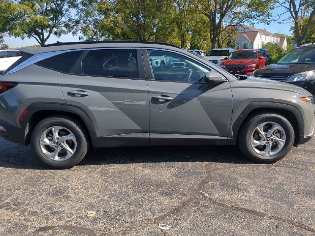 Used 2024 Gray Hyundai SEL image 8