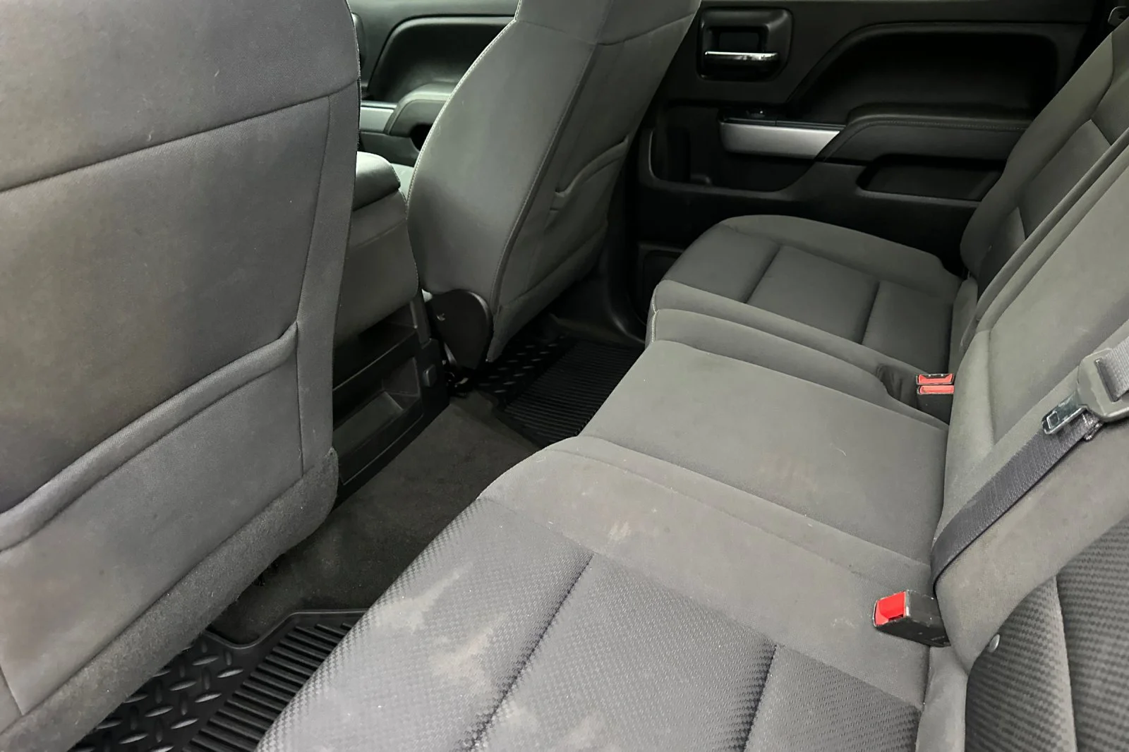Used 2017 IRIDESCENT PEARL TRICOAT Chevrolet LT image 12