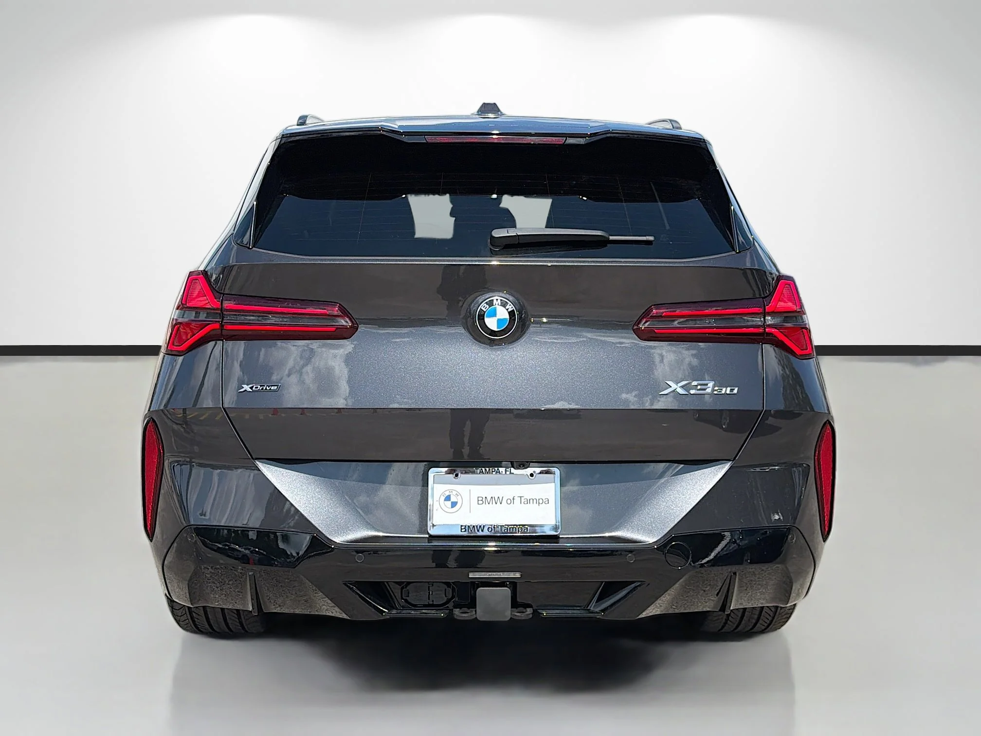 New 2026 Dark Graphite Metallic BMW 30 xDrive image 4