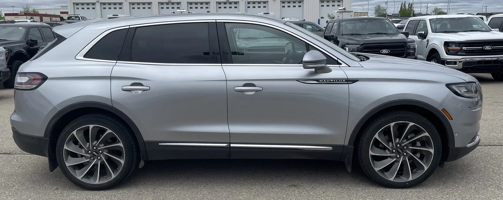 Used 2021 SILVER Lincoln RESERVE AWD **New Arrival** image 6