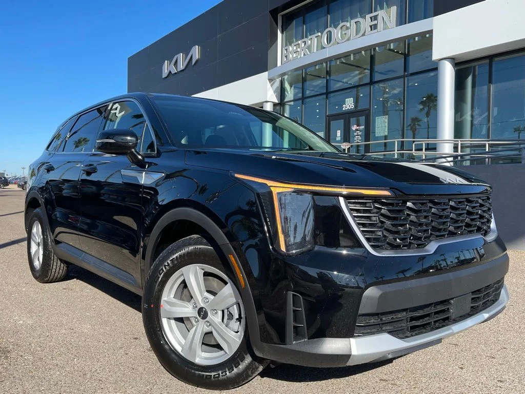 New 2026 Black Kia LX image 1