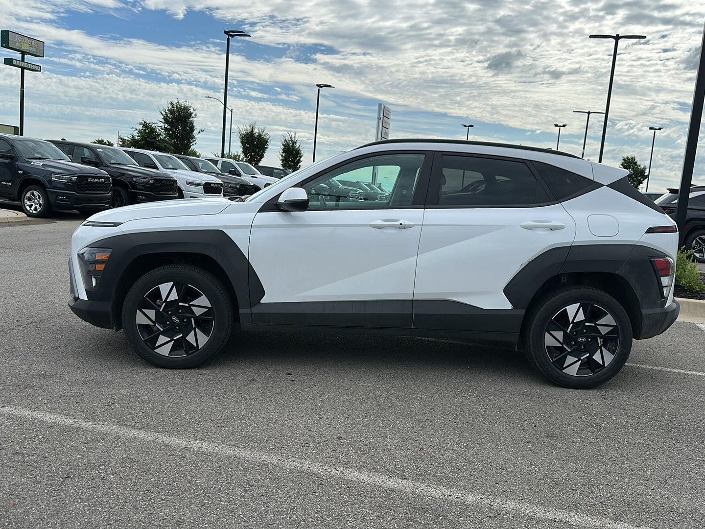 Certified 2025 Hyundai Kona SEL with VIN KM8HBCAB0SU274482 for sale in Kansas City