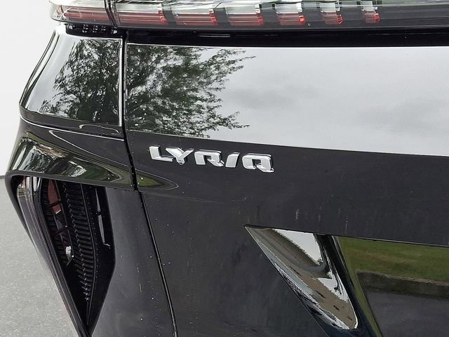 2026 Cadillac LYRIQ V - Photo 11