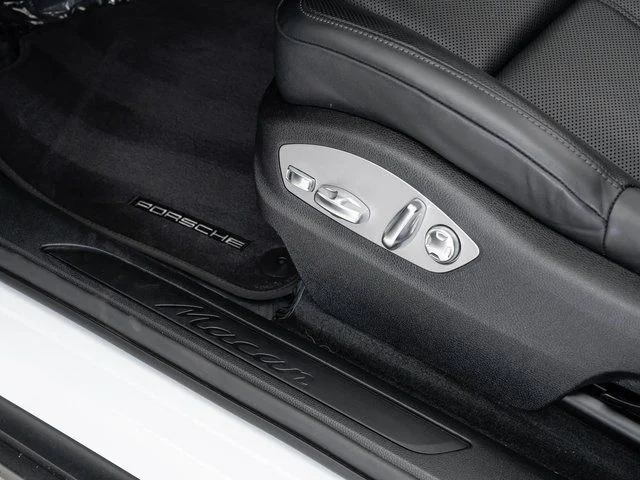 2025 Porsche Macan Base - Photo 9