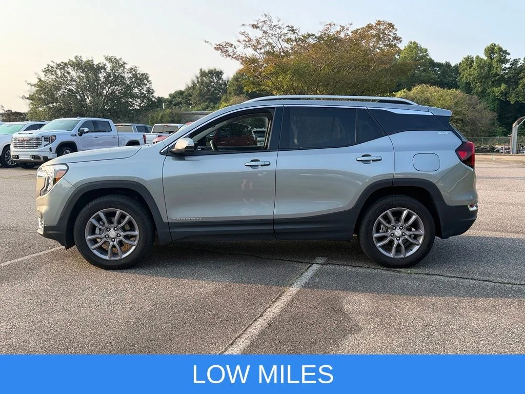 Used 2023 Silver GMC SLT image 6