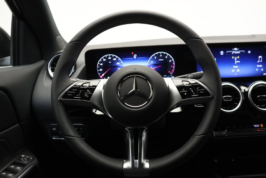 New 2026 Night Black Mercedes-Benz GLA 250 image 19