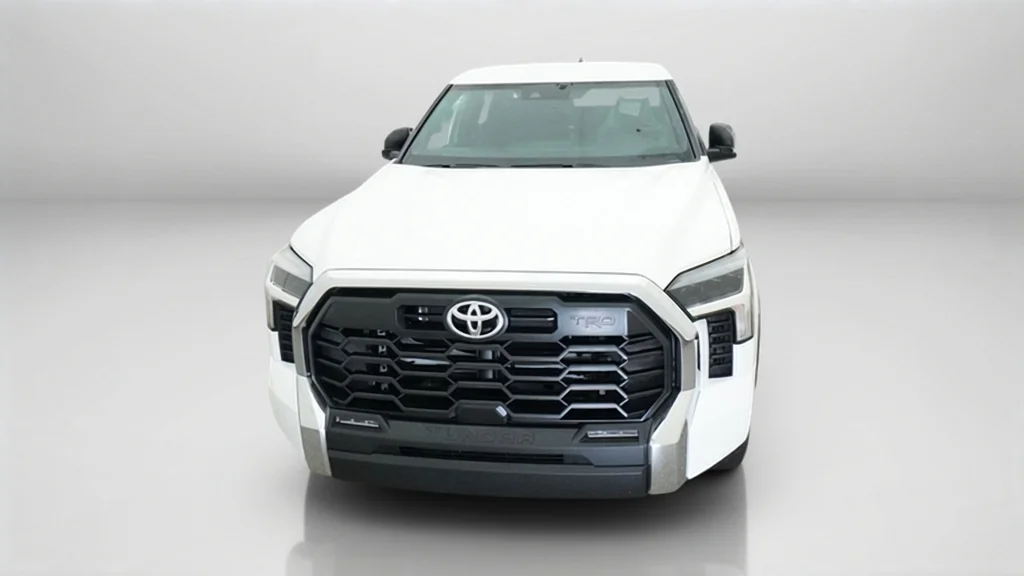 New 2026 Ice Cap Toyota SR5 image 16