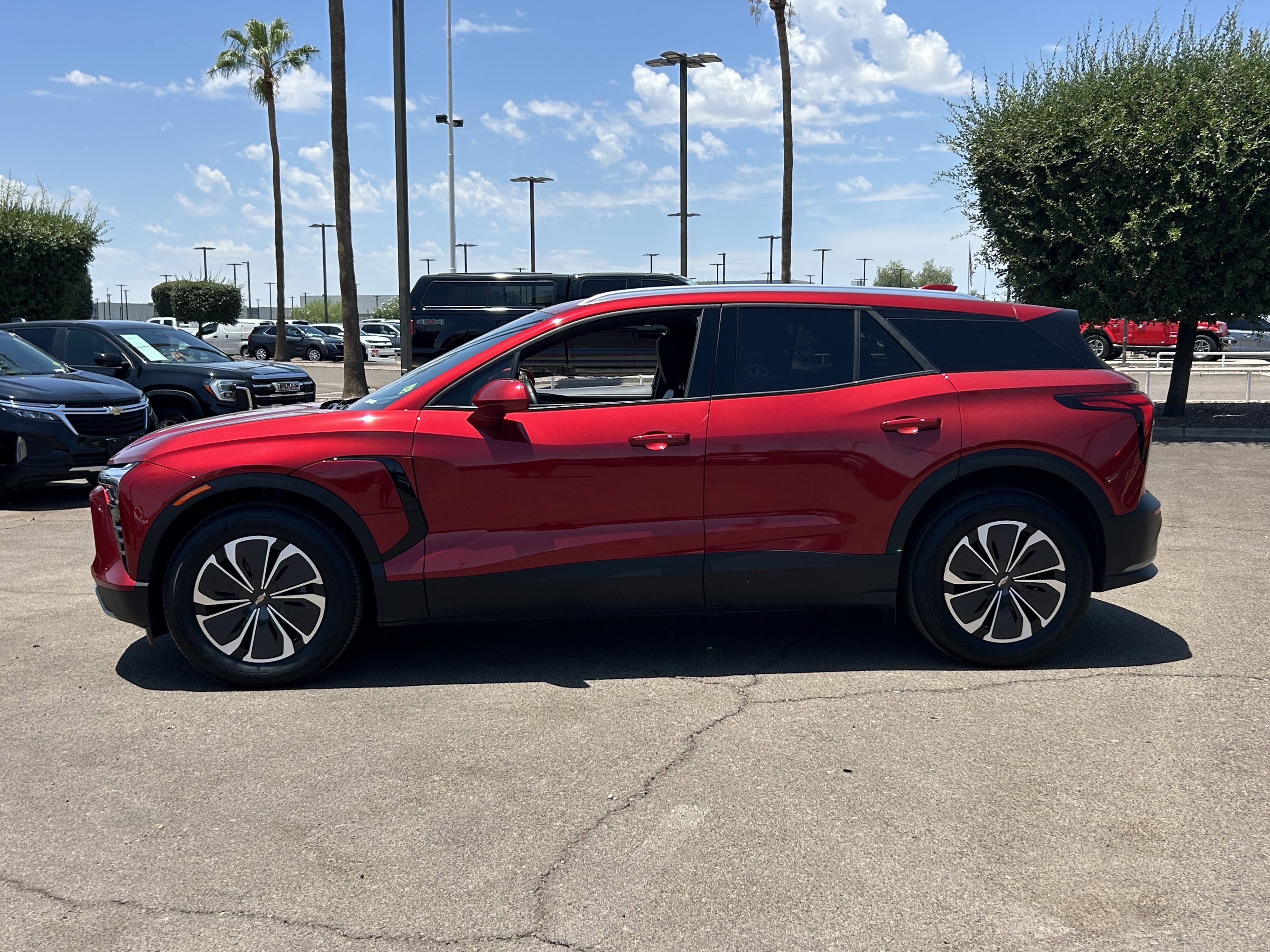 Used 2024 Chevrolet Blazer EV LT with VIN 3GNKDBRJXRS215547 for sale in Avondale, AZ