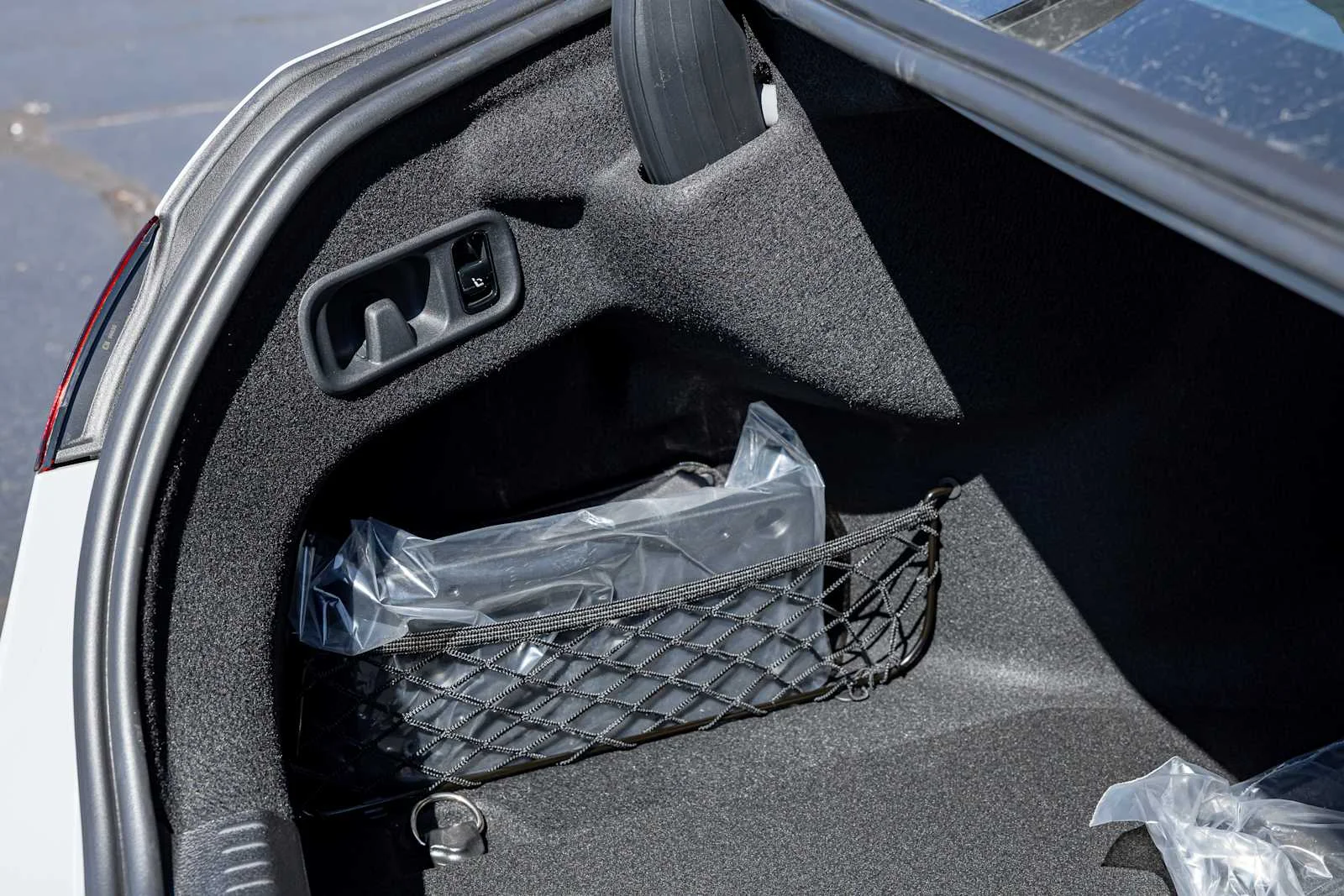 New 2026 MANUFAKTUR Alpine Grey Mercedes-Benz C 300 image 27