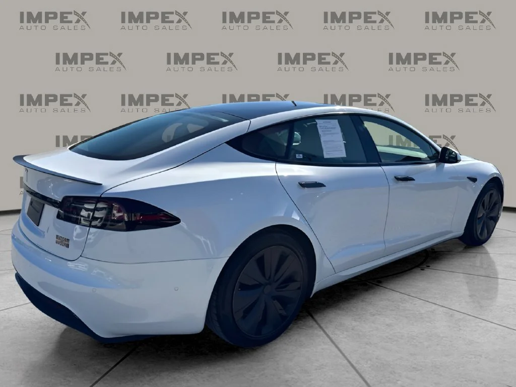 Used 2023 White Tesla Plaid image 5