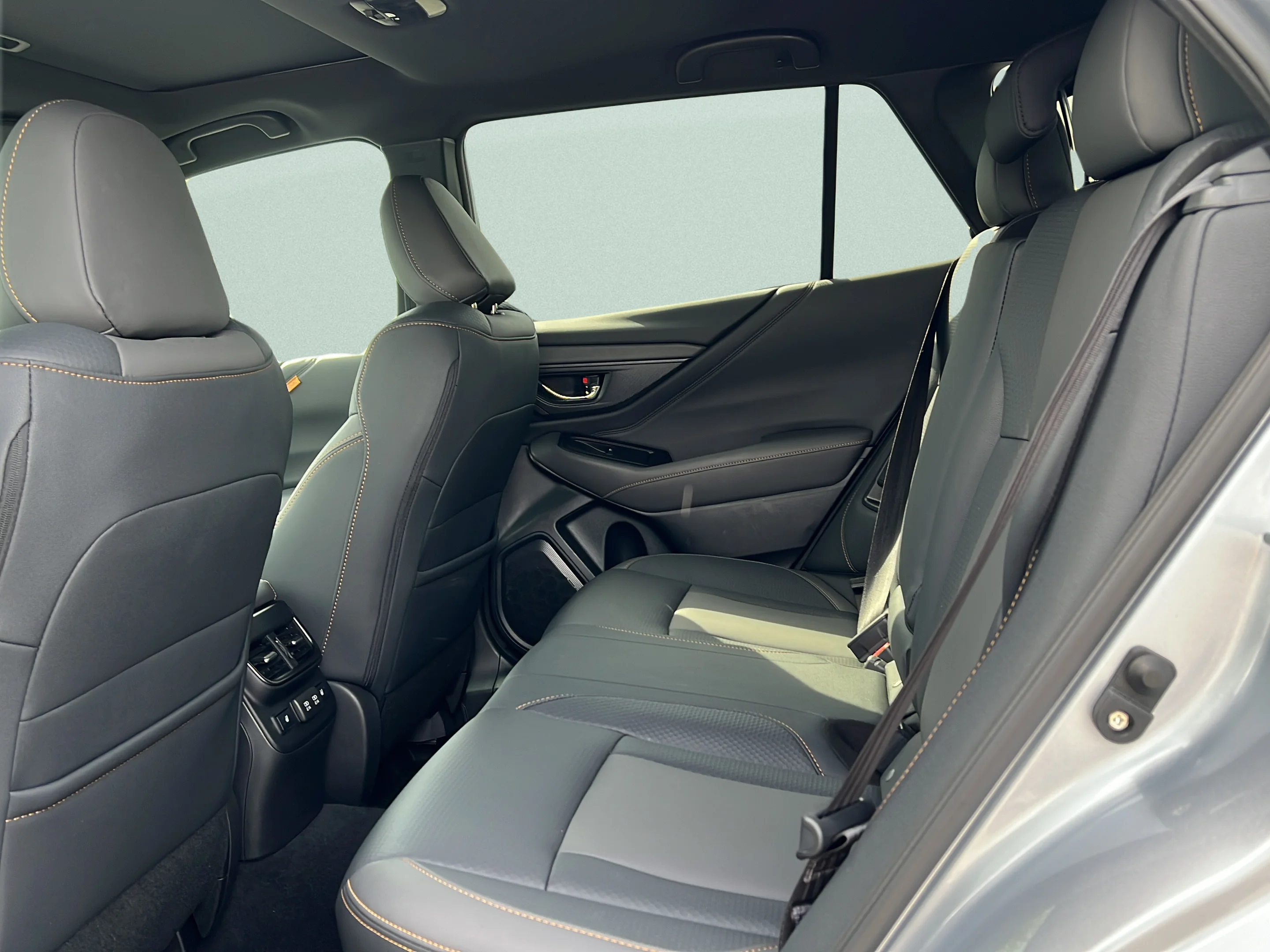 Used 2022 Ice Silver Metallic Subaru Wilderness image 10