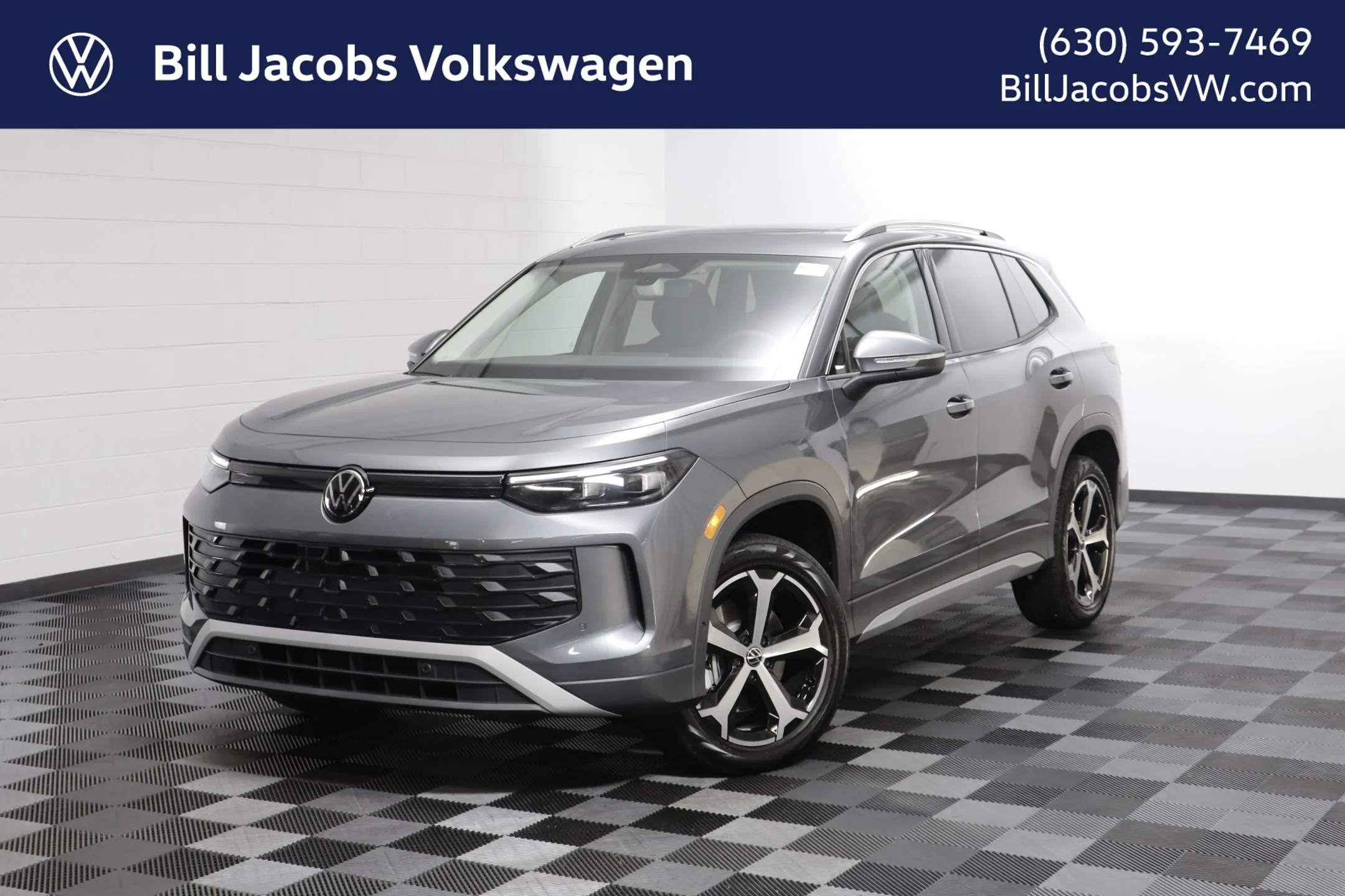 New 2026 Platinum Grey Volkswagen SE image 1