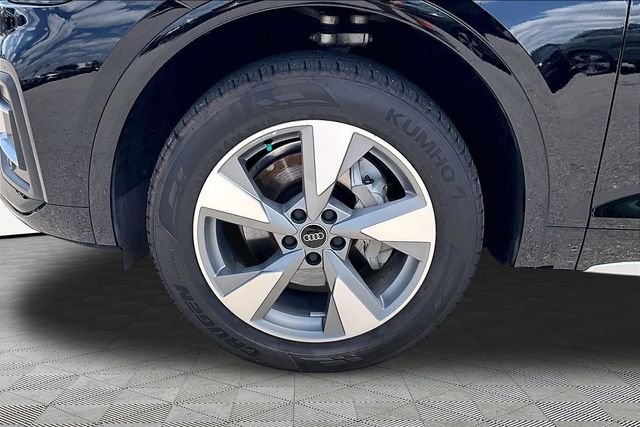 Used 2024  Audi 40 Premium Plus image 8