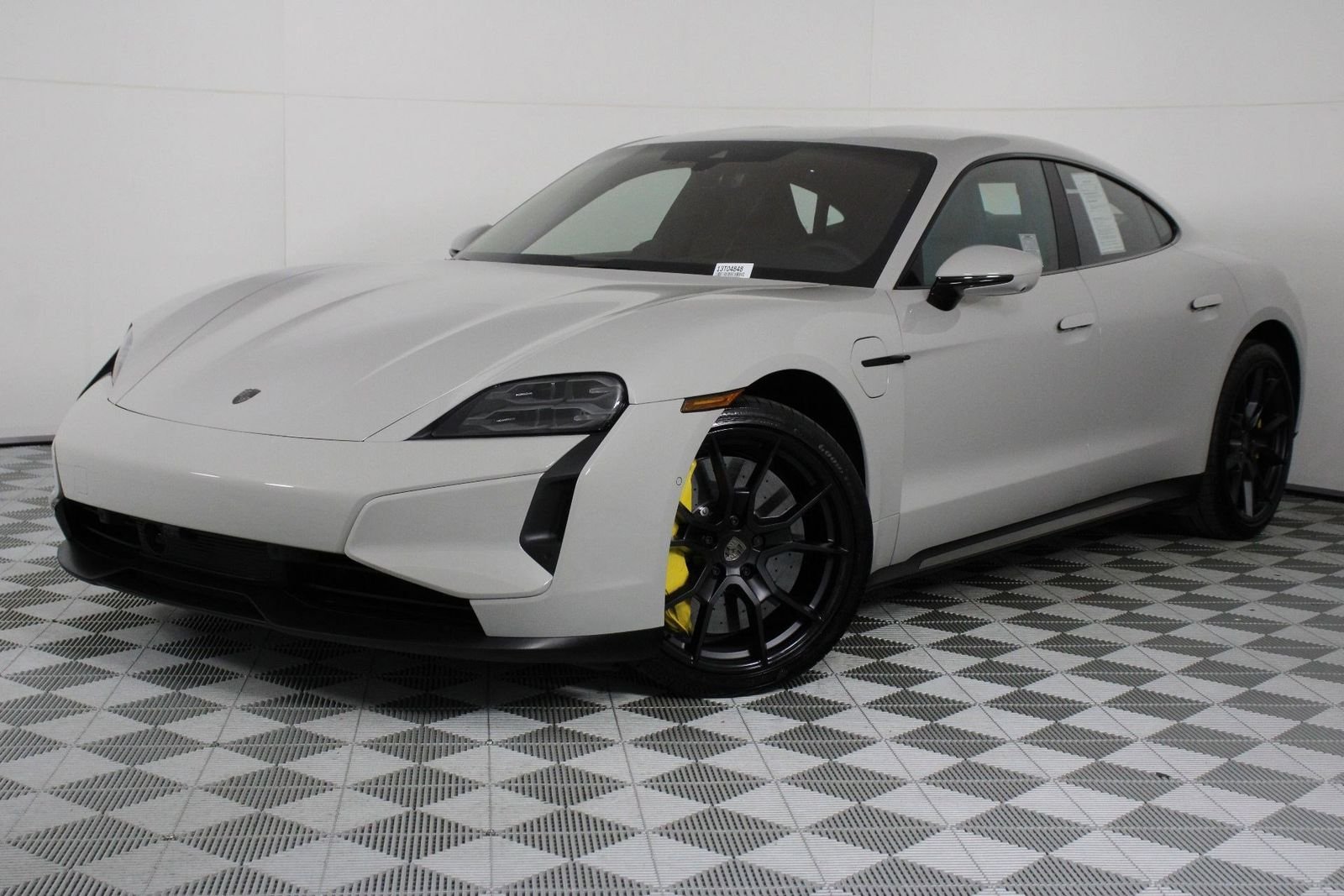 2025 Porsche Taycan Turbo's photo