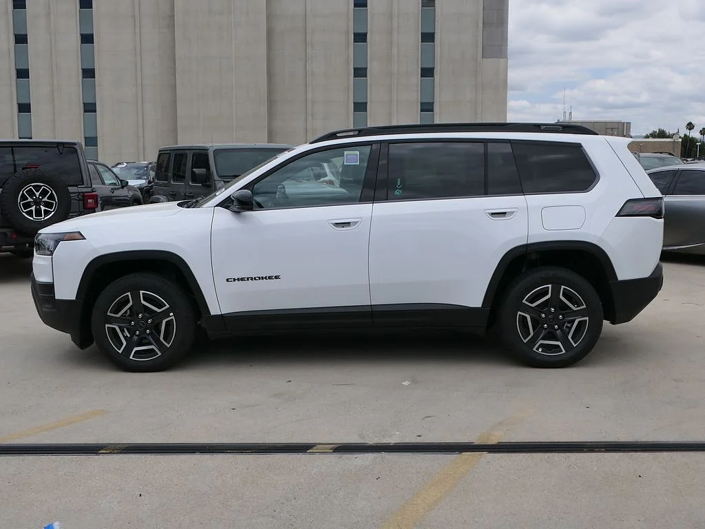 New 2026 Bright White Clear Coat Jeep Limited 4x4 image 4