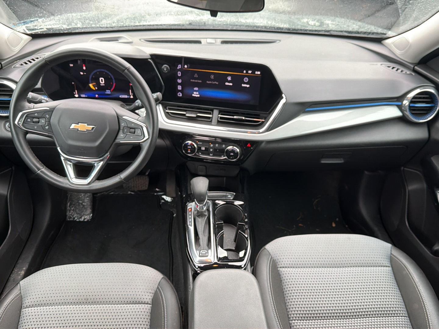 Used 2025 Cypress Gray Chevrolet LT image 20