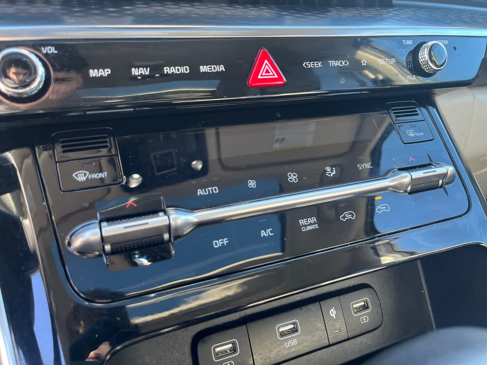 Used 2022 Astra Blue Kia SX Prestige image 28